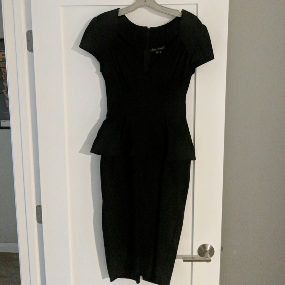 Stop Staring! Black vintage pin up dress!